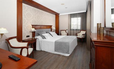 Apartaments-Hotel Hispanos 7 Suiza