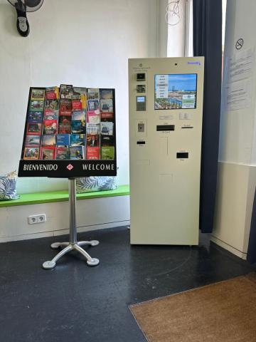 Hostel Central and Basic Universitat