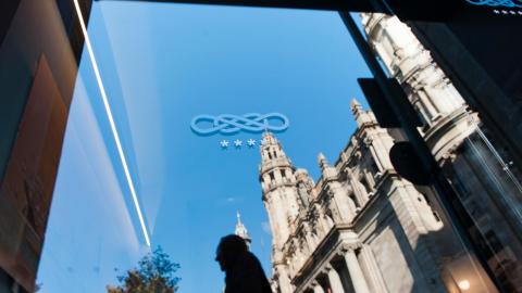 Duquesa Suites Landmark Hotel by Duquessa Hotel Collection