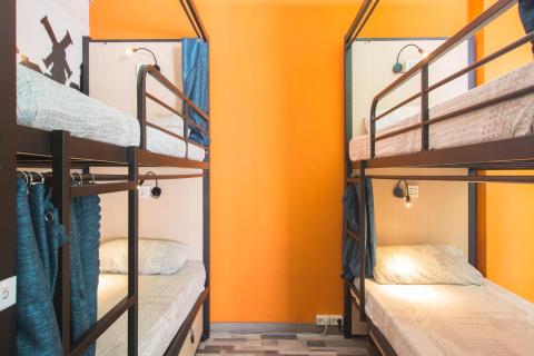 No Limit Hostel Graffiti